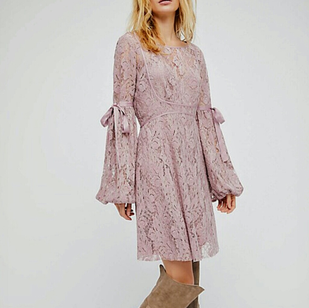 Gorgeous lace Free People Mini dress